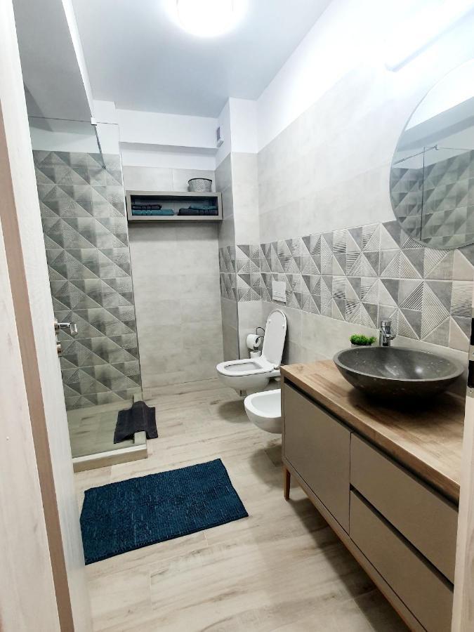 'Just Like Home' Apartment - With Private Parking Place Galati  Luaran gambar